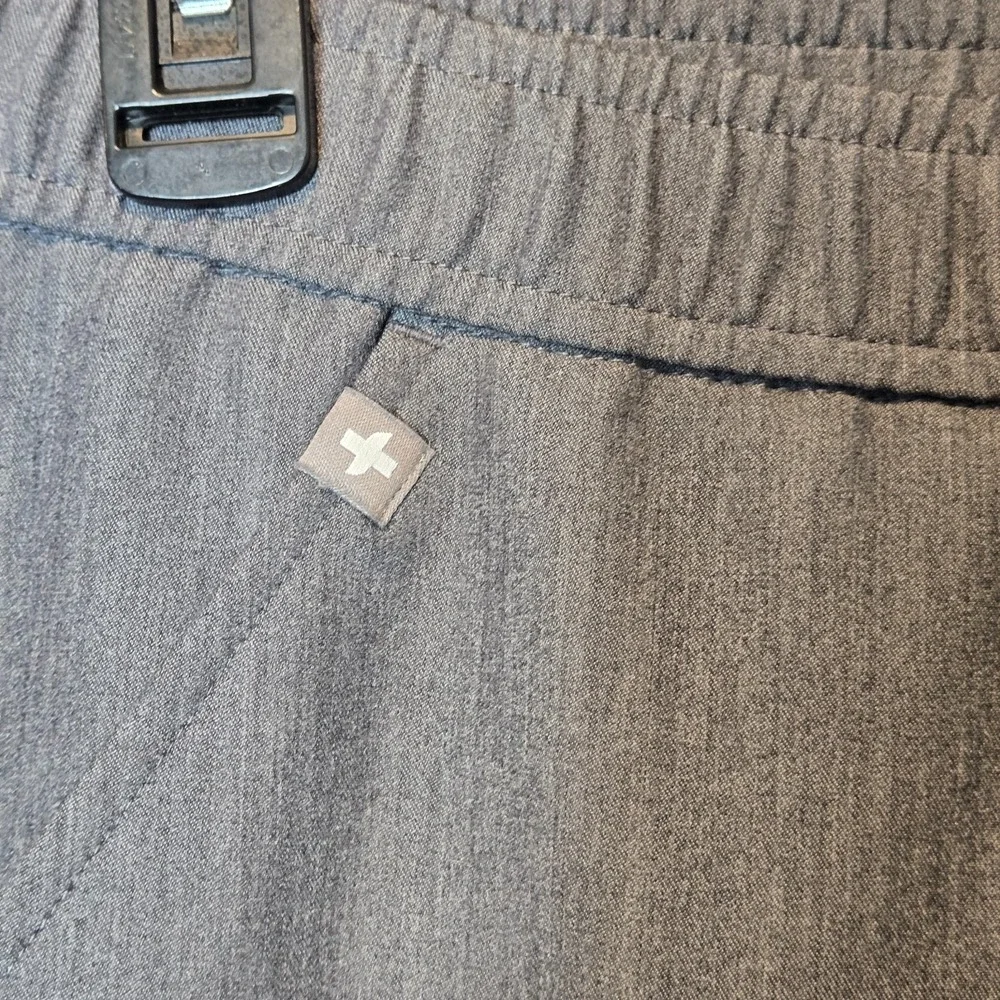 FIGS Scrubs Mens Size Medium 31 x 30 Gray Tansen‎ Jogger Scrub Pants Slim Fit